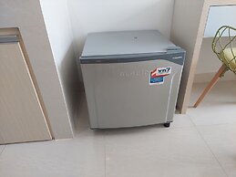 Cozy Living Studio Apartment Springwood Residence near IKEA Alsut