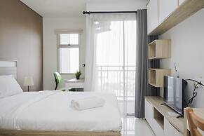 Homey Studio Apartment Springwood Residence