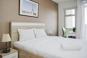 Homey Studio Apartment Springwood Residence