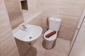 Homey Studio Apartment Springwood Residence