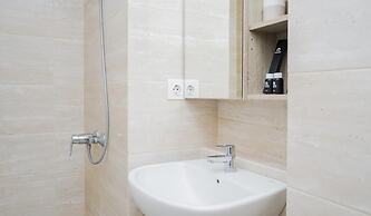 Comfortable 1BR Apartment at Springwood Residence