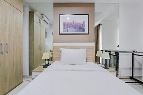 Good Deal and Comfy Studio Apartment at Springwood Residence