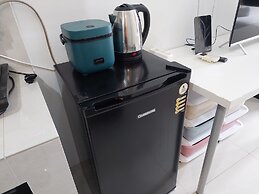 Cozy Living Studio Apartment Springwood Residence Tangerang