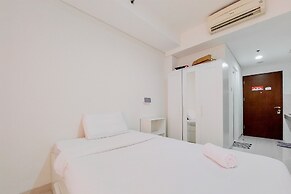 Cozy Living Studio Apartment Springwood Residence Tangerang