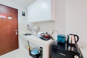Cozy Living Studio Apartment Springwood Residence Tangerang