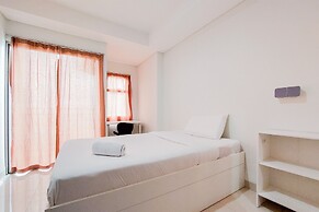 Cozy Living Studio Apartment Springwood Residence Tangerang