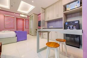 Homey and Modern Studio at Sentul Tower Apartment