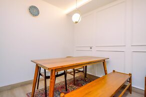 Modern Look 2BR at Sentul Tower Apartment