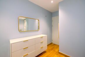 Modern Look 2BR at Sentul Tower Apartment