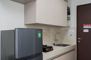 Elegant and Relaxing Studio Apartment at Springwood Residence