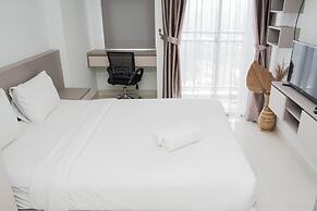 Elegant and Relaxing Studio Apartment at Springwood Residence