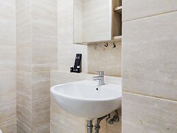 Comfort and Nice Studio Apartment at Springwood Residence