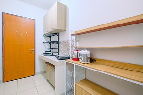 Best Homey and Minimalist Studio at Dave Apartment