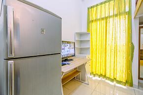 Best Homey and Minimalist Studio at Dave Apartment