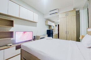 Warm and Clean Studio at Springwood Residence Tangerang Apartment