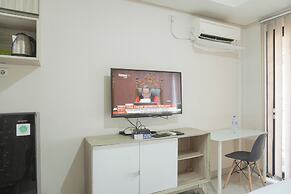 Modern Look and Homey Studio Kebayoran Icon Apartment