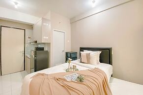 Cozy and Well Furnished Studio Grand Kamala Lagoon Apartment