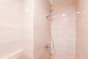 Cozy & Tranquil Studio Apartment at Springwood Residence