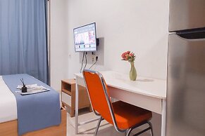 Good Choice and Elegant Studio Apartment Springwood Residence Tangeran