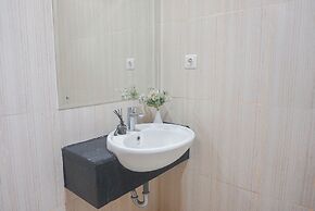 Cozy Living 1BR at Sentul Tower Apartment