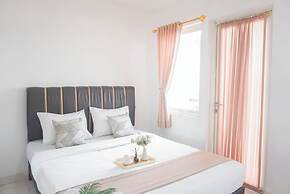 Cozy Living 1BR at Sentul Tower Apartment