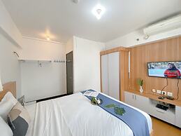 Comfy and Elegant 2BR The Wave Kuningan Apartment