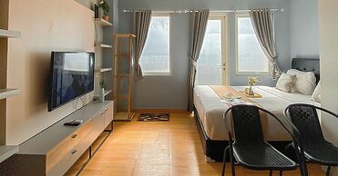 Warm and Cozy Studio at Sentul Tower Apartment