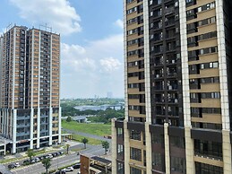 Homey 3BR at Meikarta Apartment