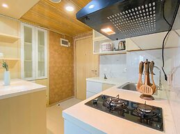 Homey 3BR at Meikarta Apartment