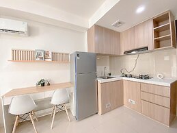 Fully Furnished and Cozy Studio Daan Mogot City Apartment