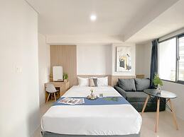 Fully Furnished and Cozy Studio Daan Mogot City Apartment