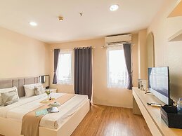 Warm and Cozy 1BR without Living Room at Sentul Tower Apartment