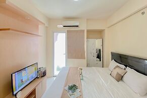 Nice Studio Green Pramuka City Apartment near Shopping Center