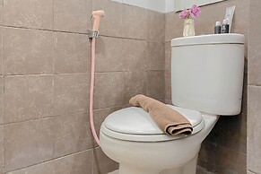 Nice Studio Green Pramuka City Apartment near Shopping Center