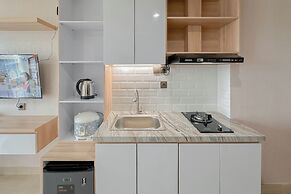 Studio Modern Style at Grand Sungkono Lagoon Apartment