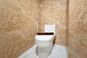 Studio Modern Style at Grand Sungkono Lagoon Apartment