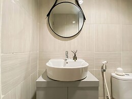 Cozy and Modern 2BR Apartment at Vasanta Innopark