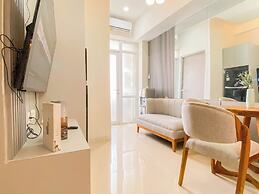 Cozy and Modern 2BR Apartment at Vasanta Innopark