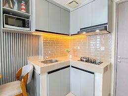 Cozy and Modern 2BR Apartment at Vasanta Innopark