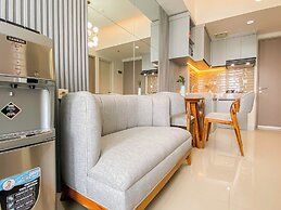 Cozy and Modern 2BR Apartment at Vasanta Innopark