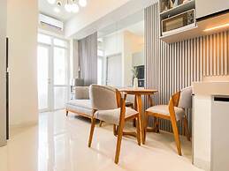 Cozy and Modern 2BR Apartment at Vasanta Innopark