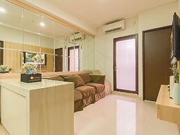 Modern Look 2BR Corner Transpark Cibubur Apartment
