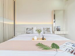 Modern Look 2BR Corner Transpark Cibubur Apartment