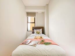 Modern Look 2BR Corner Transpark Cibubur Apartment