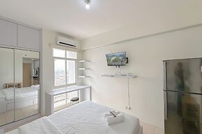 Comfortable Stay and Good Place Studio at Bale Hinggil Apartment
