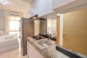 Comfortable Stay and Good Place Studio at Bale Hinggil Apartment