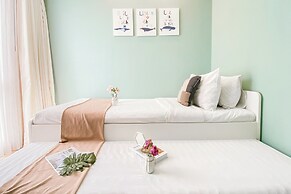 Best Deal and Elegant 2BR Apartment at Menteng Park