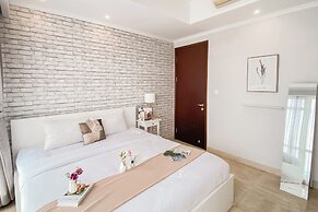 Best Deal and Elegant 2BR Apartment at Menteng Park