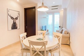 Best Deal and Elegant 2BR Apartment at Menteng Park