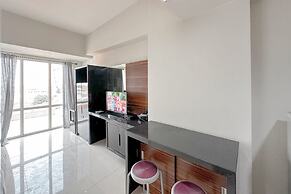 Minimalist and Cozy Studio at The Square Surabaya Apartment